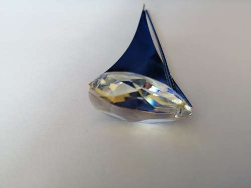 Stunning Crystal Glass & Gold Trim Sailing Boat