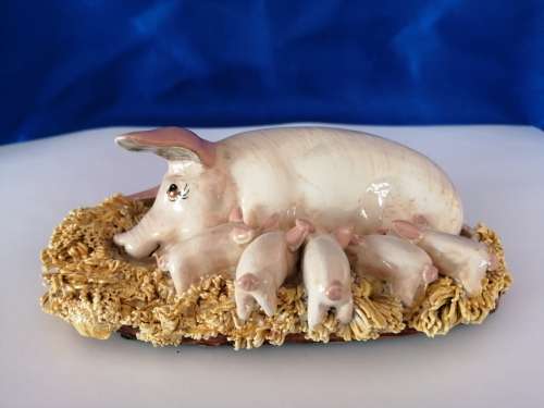Signed BASIL MATTHEWS Original Sculpture Art Pottery - Sow w Piglets