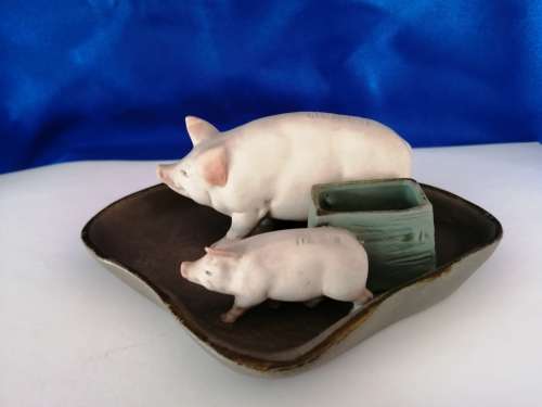 Very Old Match Pigs Striker Bisque *