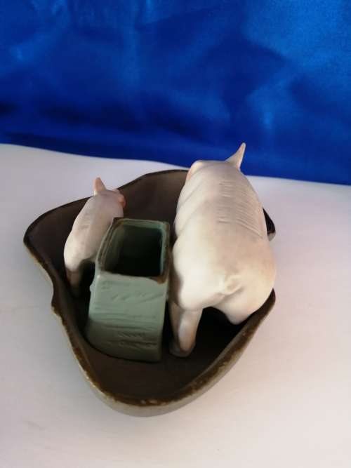 Very Old Match Pigs Striker Bisque *