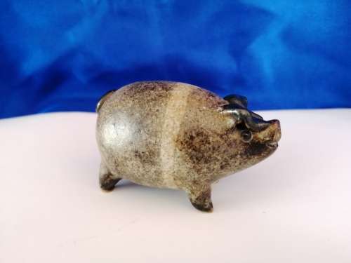 Very Cute Potbelly Pottery Pig