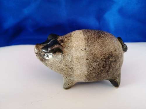 Very Cute Potbelly Pottery Pig