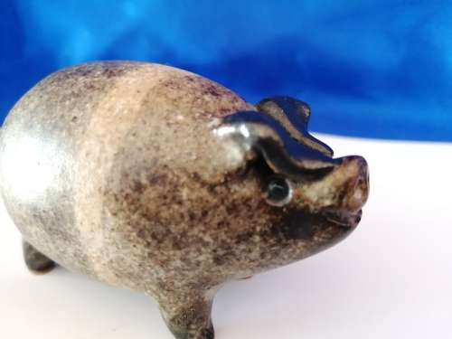 Very Cute Potbelly Pottery Pig