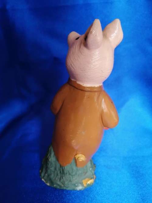 Vintage Plaster Beatrix Potter Pig