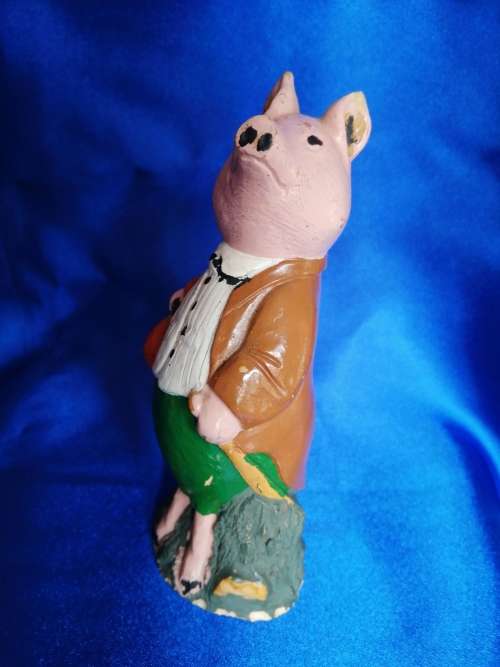 Vintage Plaster Beatrix Potter Pig
