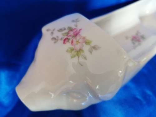Sausage serving dish, in Porcelain Française de la Maison "FD CHAUVIGNY"