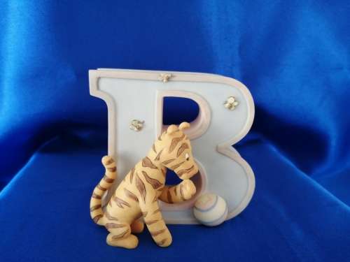 Disney Classic Winnie the Pooh Piglet Alphabet Letter B Wall Nursery Decor Tigger
