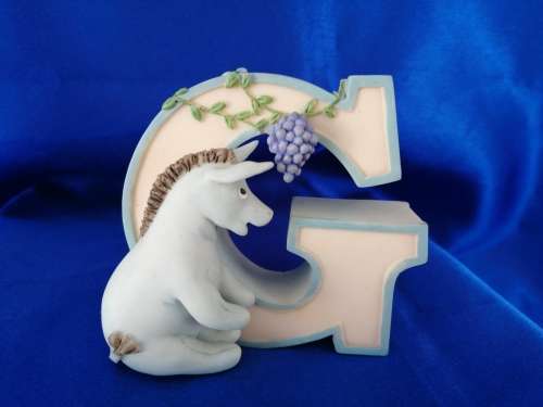 Disney Classic Winnie the Pooh Piglet Alphabet Letter G Wall Nursery Decor Eeyore