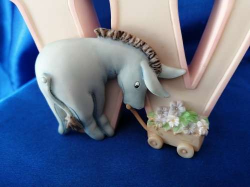 Disney Classic Winnie the Pooh Piglet Alphabet Letter W Wall Nursery Decor Eeyore