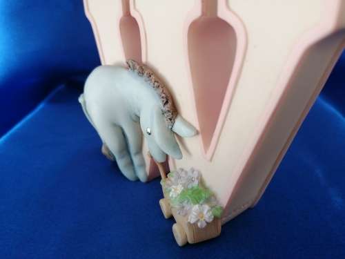 Disney Classic Winnie the Pooh Piglet Alphabet Letter W Wall Nursery Decor Eeyore