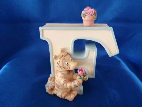 Disney Classic Winnie the Pooh Tigger Alphabet Letter F Wall Nursery Decor