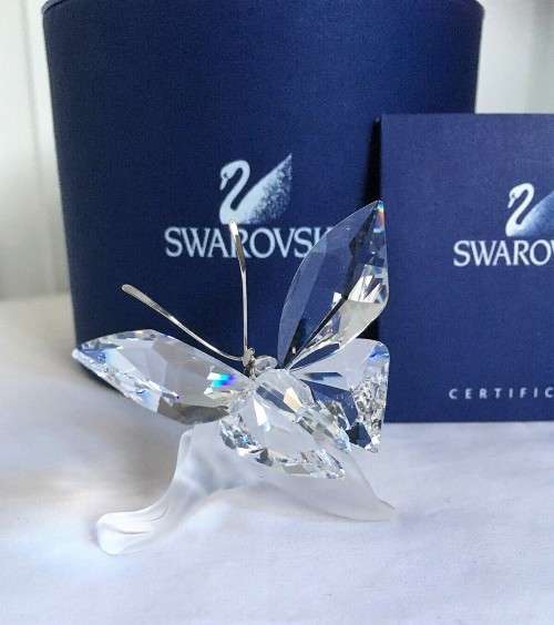 SWAROVSKI SILVER CRYSTAL `BUTTERFLY ON LEAF` #