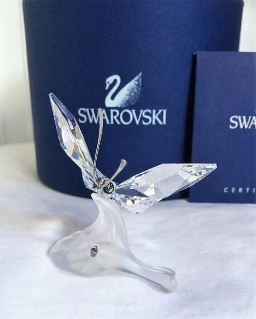 SWAROVSKI SILVER CRYSTAL `BUTTERFLY ON LEAF` #