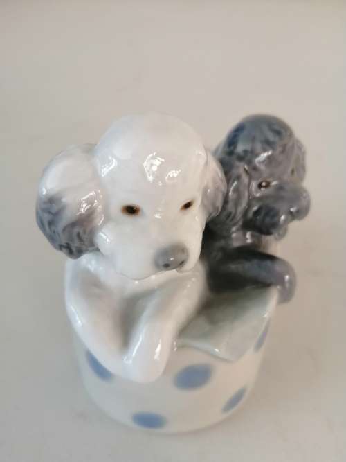 Nao by Lladro Porcelain Figurine, Poodles and Dots In Box #1082 #