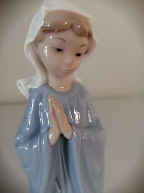 Lladro NAO Porcelain Praying Daisa Nun Virgin Mary Girl Figure #