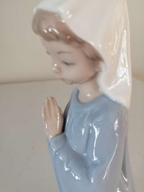 Lladro NAO Porcelain Praying Daisa Nun Virgin Mary Girl Figure #
