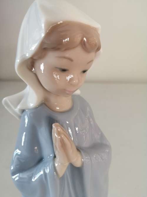 Lladro NAO Porcelain Praying Daisa Nun Virgin Mary Girl Figure #