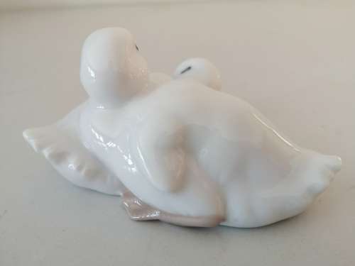 NAO/LLADRO NESTLING DUCKS #