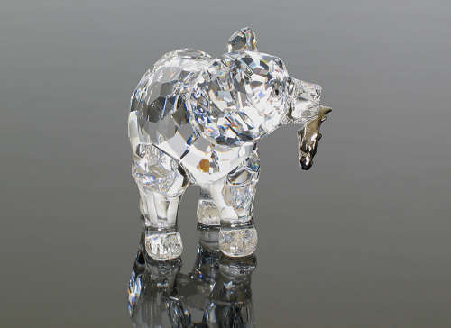 Rare Swarovski Crystal Retired Grizzly Bear Cub with Fish  *
