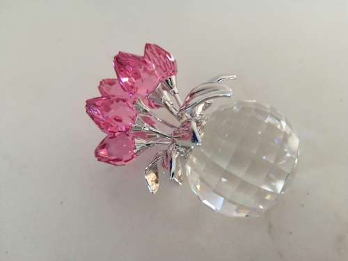 Swarovski crystal Pink Tulips Memories 626874 flowers vase. *