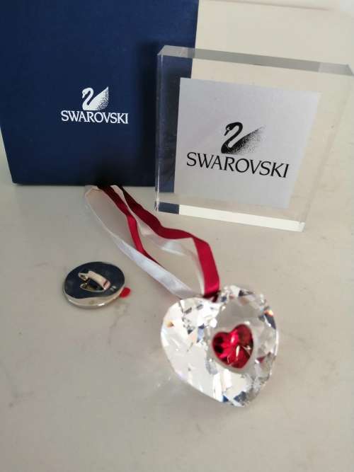 Genuine Swarovski Crystal 2004 Annual Edition Heart Ornament  #