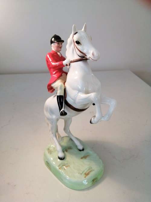 BESWICK VERY RARE `HUNTSMAN` REARING ON A RARE ( WHITE HORSE)