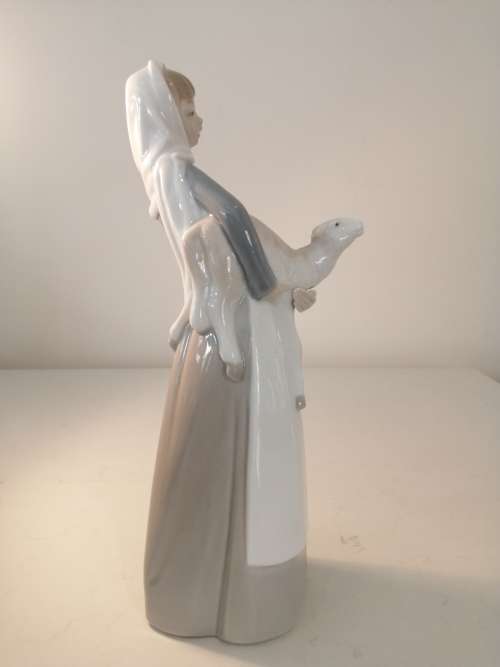 LADRO  `GIRL WITH LAMB` #4584
