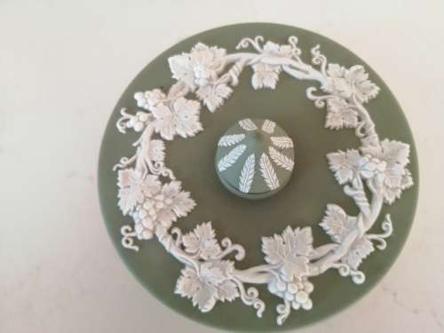 Vintage Wedgwood Green Jasperware Powder Pot Stunning  #