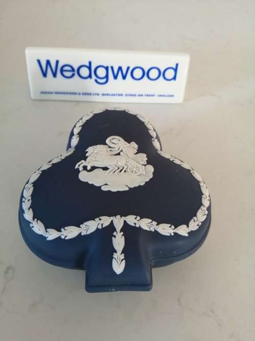 Vintage Wedgwood Jasper Portland Blue Clover Trinket Box  #