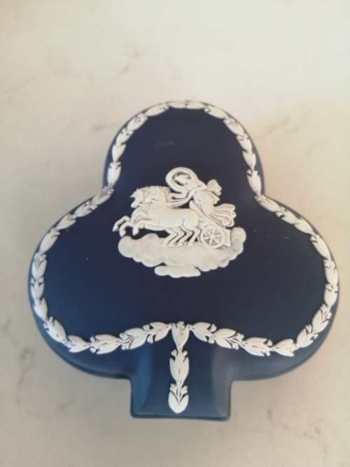 Vintage Wedgwood Jasper Portland Blue Clover Trinket Box  #