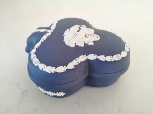 Vintage Wedgwood Jasper Portland Blue Clover Trinket Box  #
