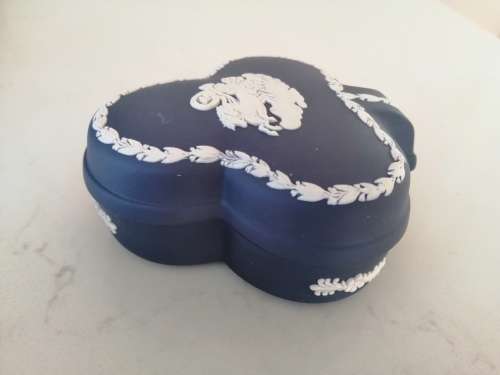 Vintage Wedgwood Jasper Portland Blue Clover Trinket Box  #