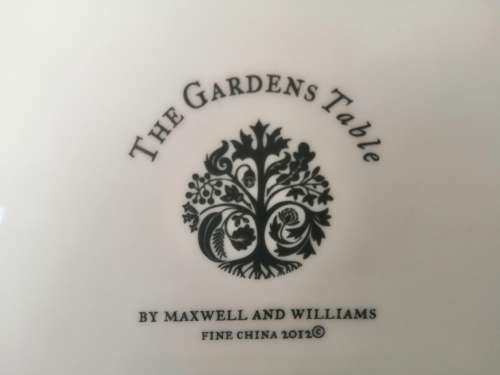 Maxwell and Williams The Garden Table Pink Flowers Plate