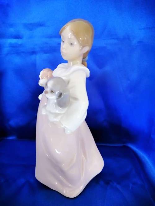 Lladro Arms full of Love #6419 porcelain figurine Spain Daisa 1996