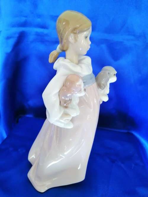 Lladro Arms full of Love #6419 porcelain figurine Spain Daisa 1996