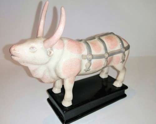 Halcyon Days figurine of a Ox from the Northan Qi period , limited edition of only 250 worldwide