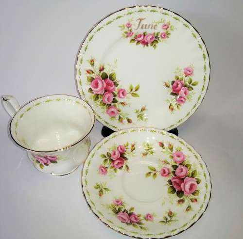 Royal Albert June Flower Of The Month June Roses Trio