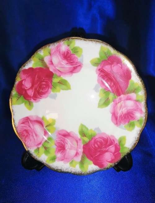 Royal Albert 1940`s Old English Rose Light Brushed Gold set