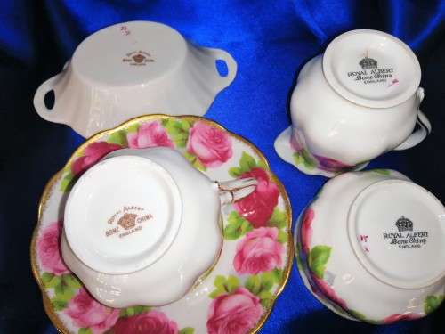 Royal Albert 1940`s Old English Rose Light Brushed Gold set