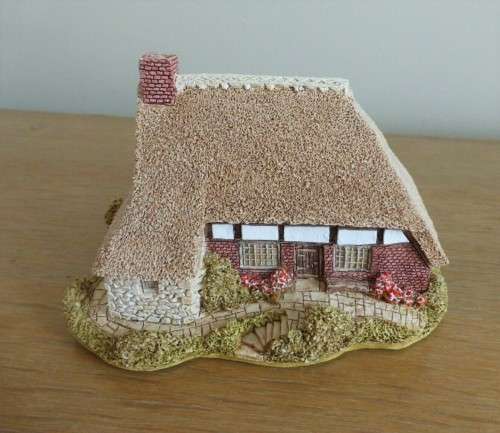 Lilliput Lane The Rising Sun Thatched Cottage Cumbria Model #