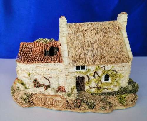 Miniature House - Lilliput Lane Cobblers Cottage #