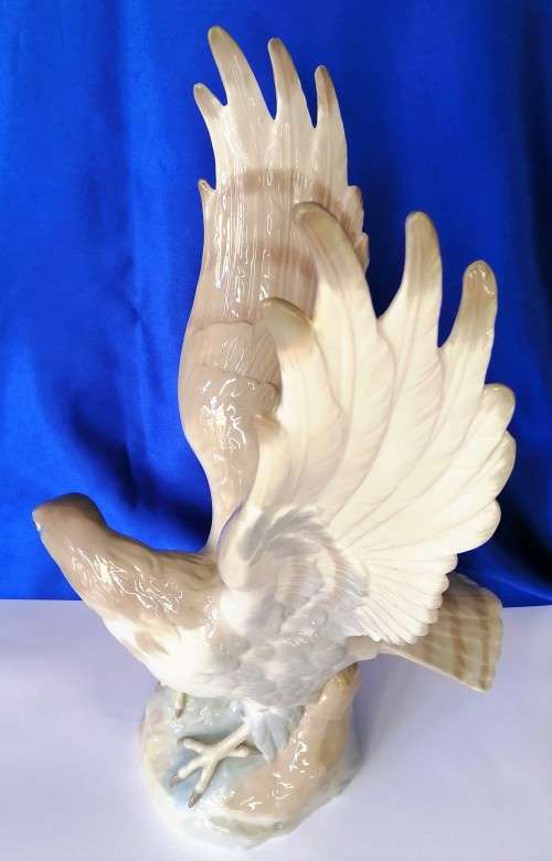 Rare Lladro Rosal or Tang X - Large Eagle