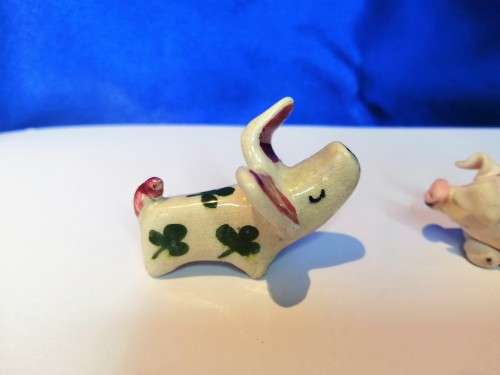 Group of 4 various Pigs  #