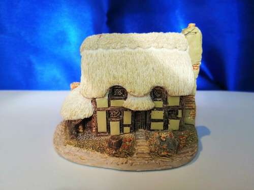 Lilliput Lane Cottage  Model #