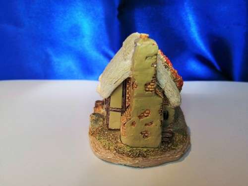 Lilliput Lane Cottage  Model #