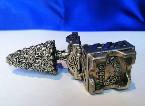 VINTAGE GIANNA ROSE (SPAIN) PEWTER TRINKET BOX, TOPIARY  #