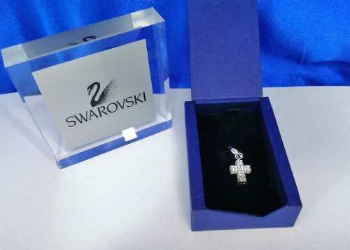 Genuine Swarovski Charm Bracelet Clip On Charm -  Crystal Cross.   #