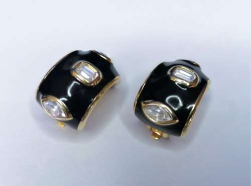 Genuine Swarovski Vintage Chunky Clip On Earrings.   #