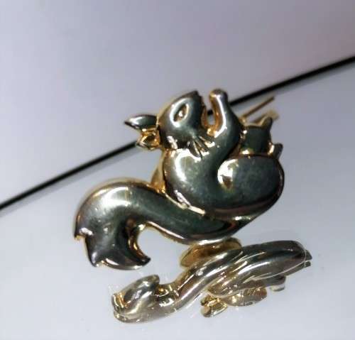 Beautiful Vintage Squirrel Pin with Chain