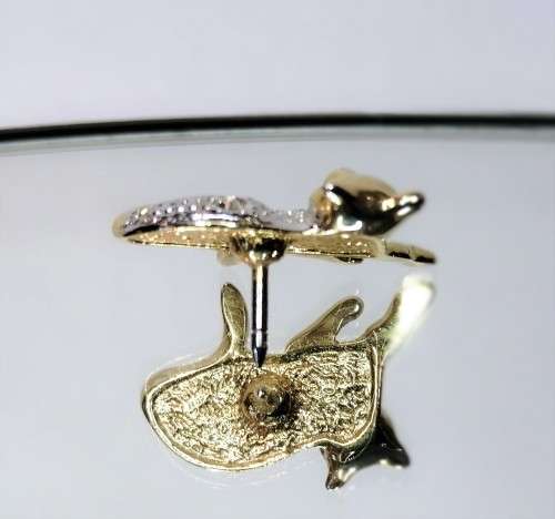 Beautiful Vintage Gold and Crystal Cat Pin #